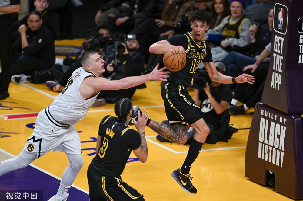 了悬念和挑 了悬念和挑