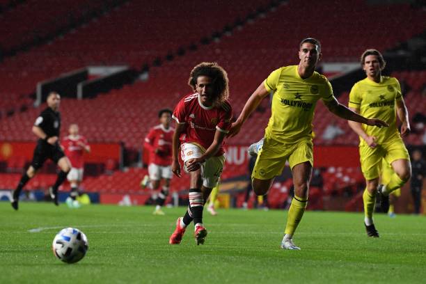 他从小就精 他从小就精