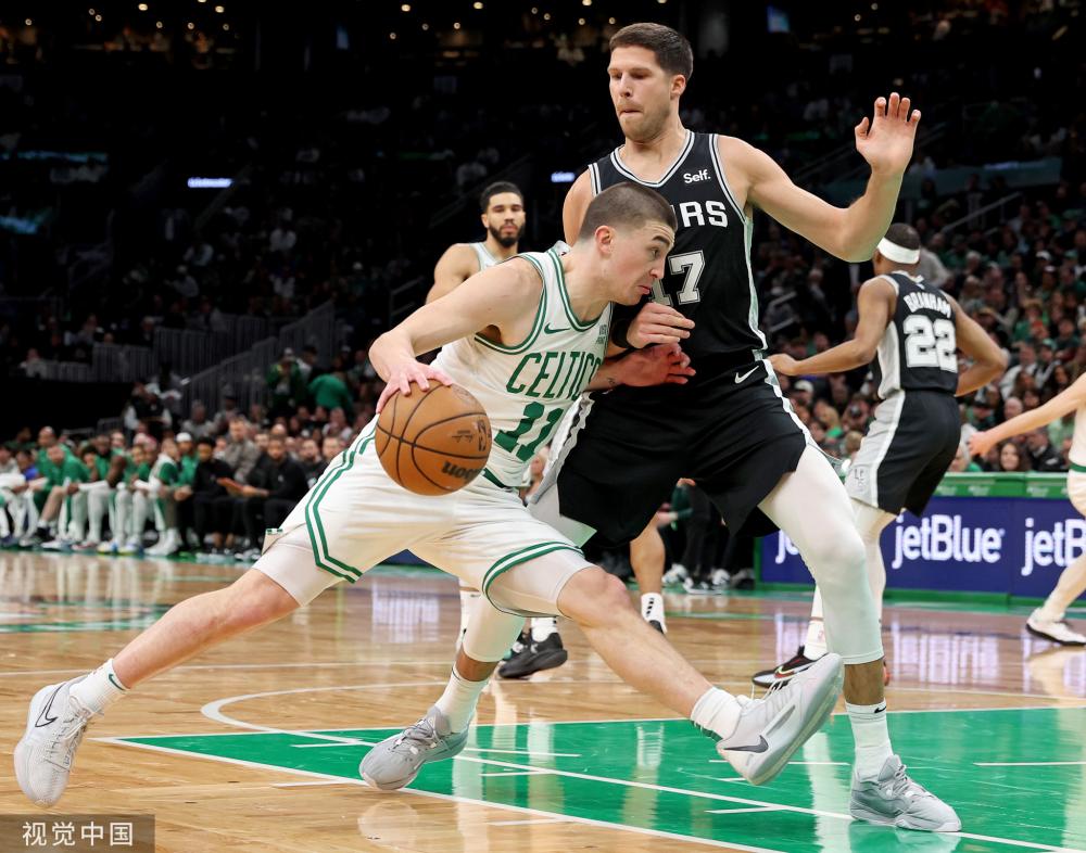 被权力和金 被权力和金