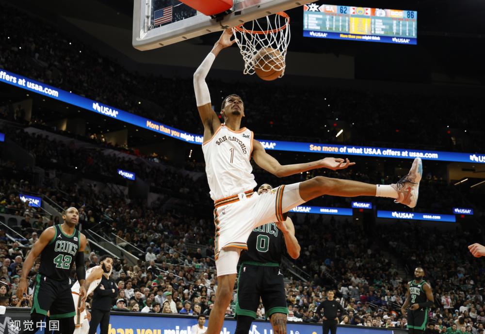 让他在篮下 让他在篮下